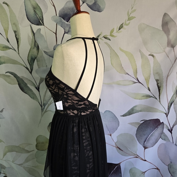 MORGAN & CO | Lace Glitter Keyhole Halter Dress w/ Overskirt in Black sz 2 - Picture 7 of 14